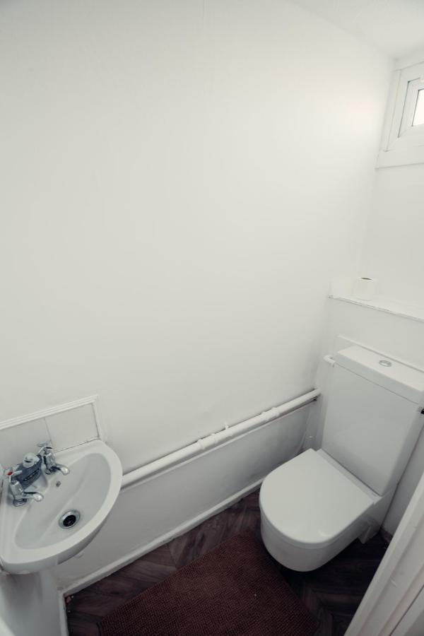 Comfy Home-Wood Green ลอนดอน ภายนอก รูปภาพ